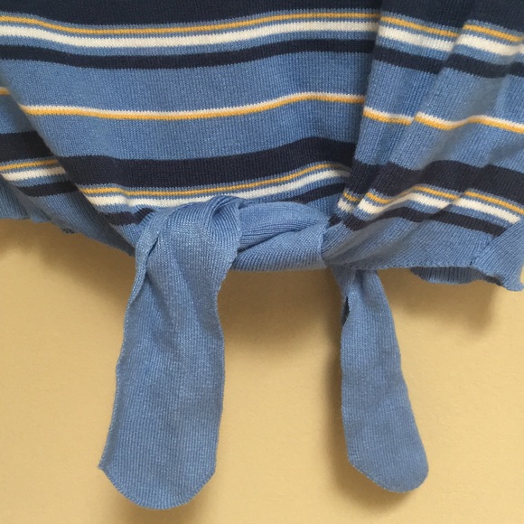 Light Blue  Stripe Crop Knit Sweater Top Size M - Picture 4 of 5